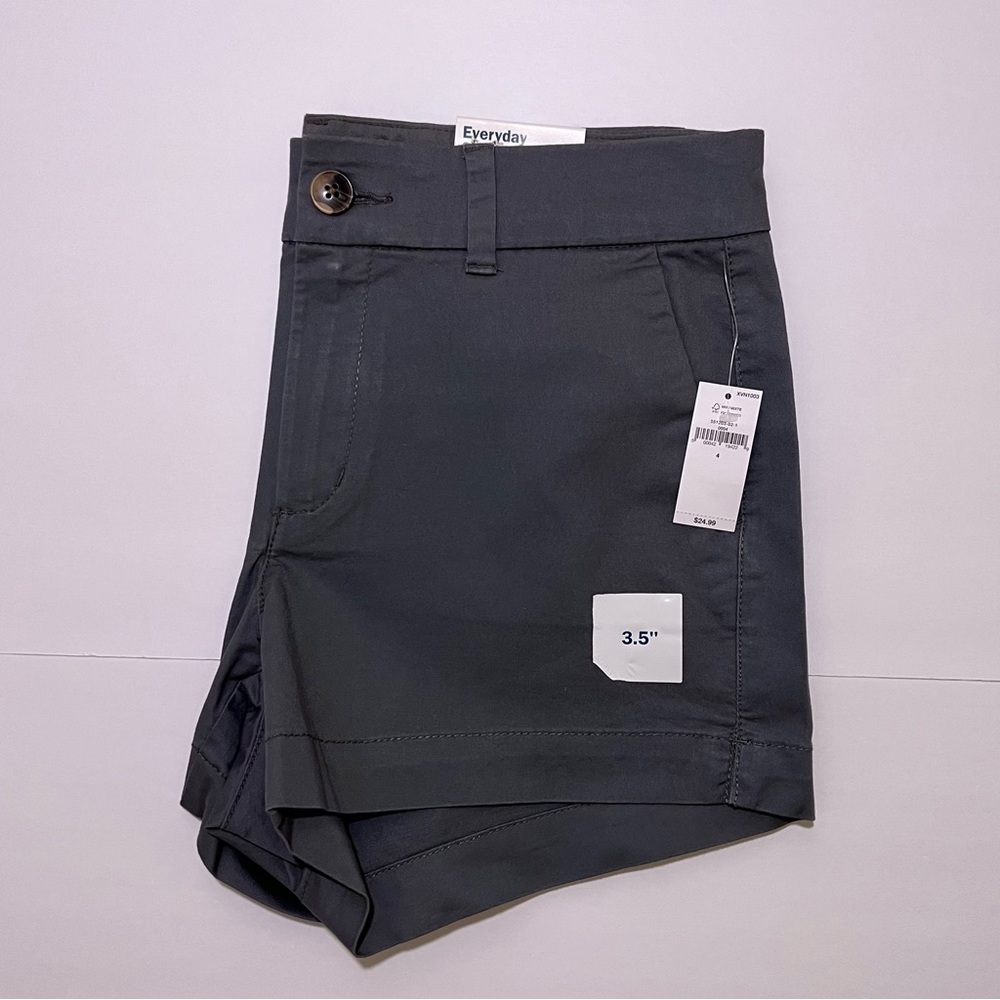 NWT Old Navy Everyday Short Mid-Rise 3.5” Inseam Blank Slate Gray Size 04 - Picture 4 of 6
